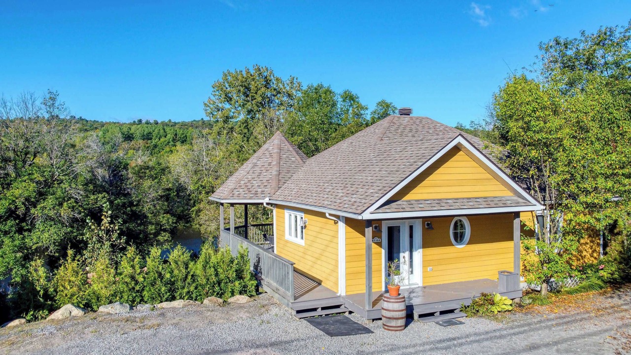 Photo of Outdoor in Prevost