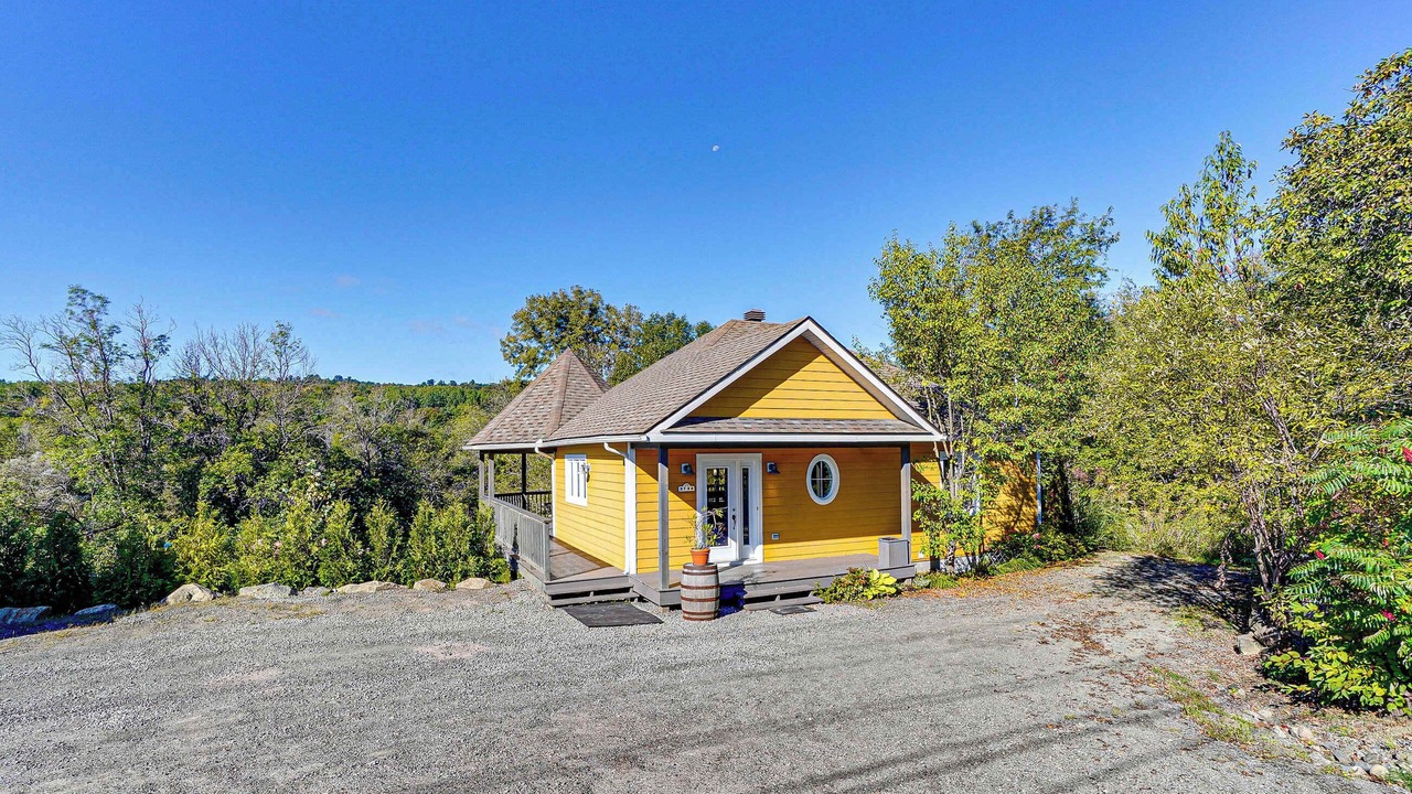 Photo of Outdoor in Prevost