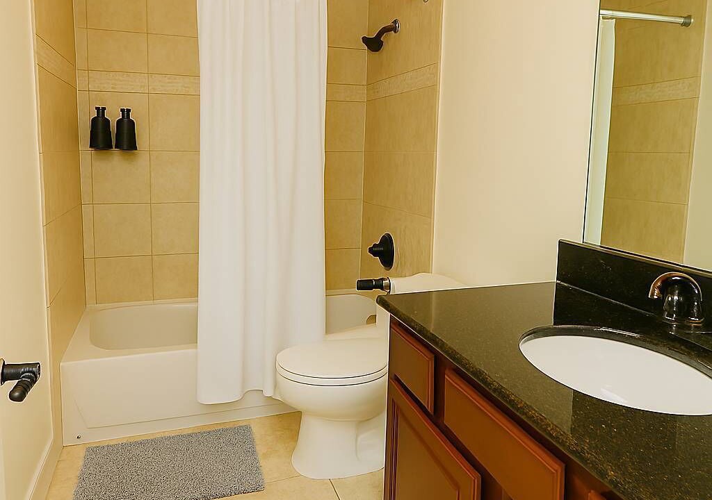 Photo of Bathroom in Woodlake - Briar Meadow