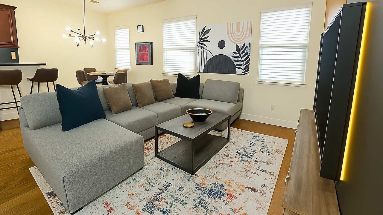 Photo of Livingroom in Woodlake - Briar Meadow