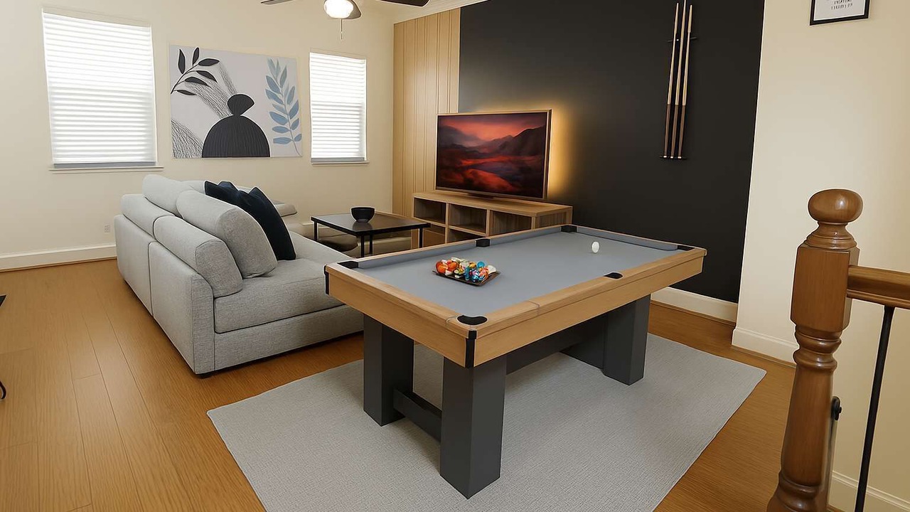Photo of Livingroom in Woodlake - Briar Meadow