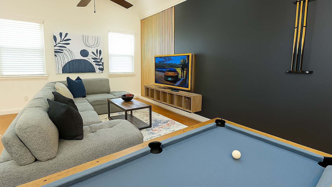 Photo of Livingroom in Woodlake - Briar Meadow
