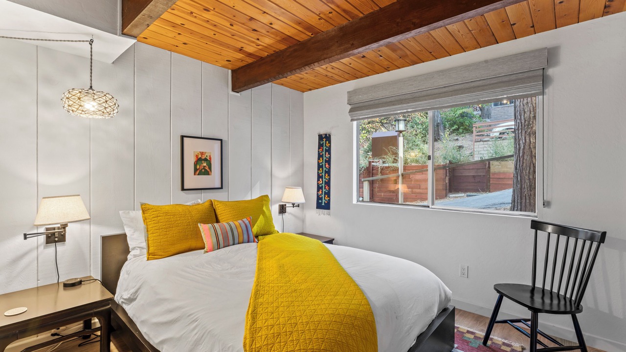 Photo of Bedroom in Arrowhead Villas