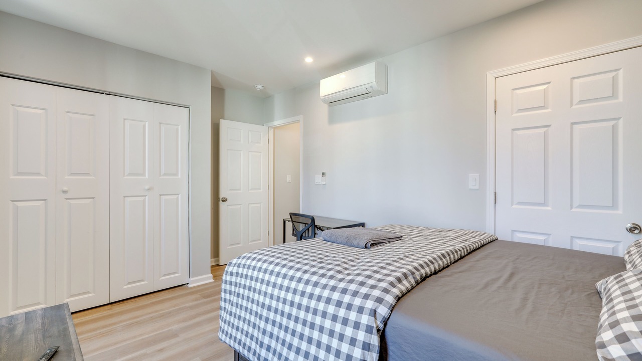 Photo of Bedroom in Fairmount