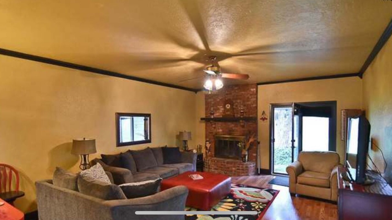 Photo of Livingroom in Wichita Falls