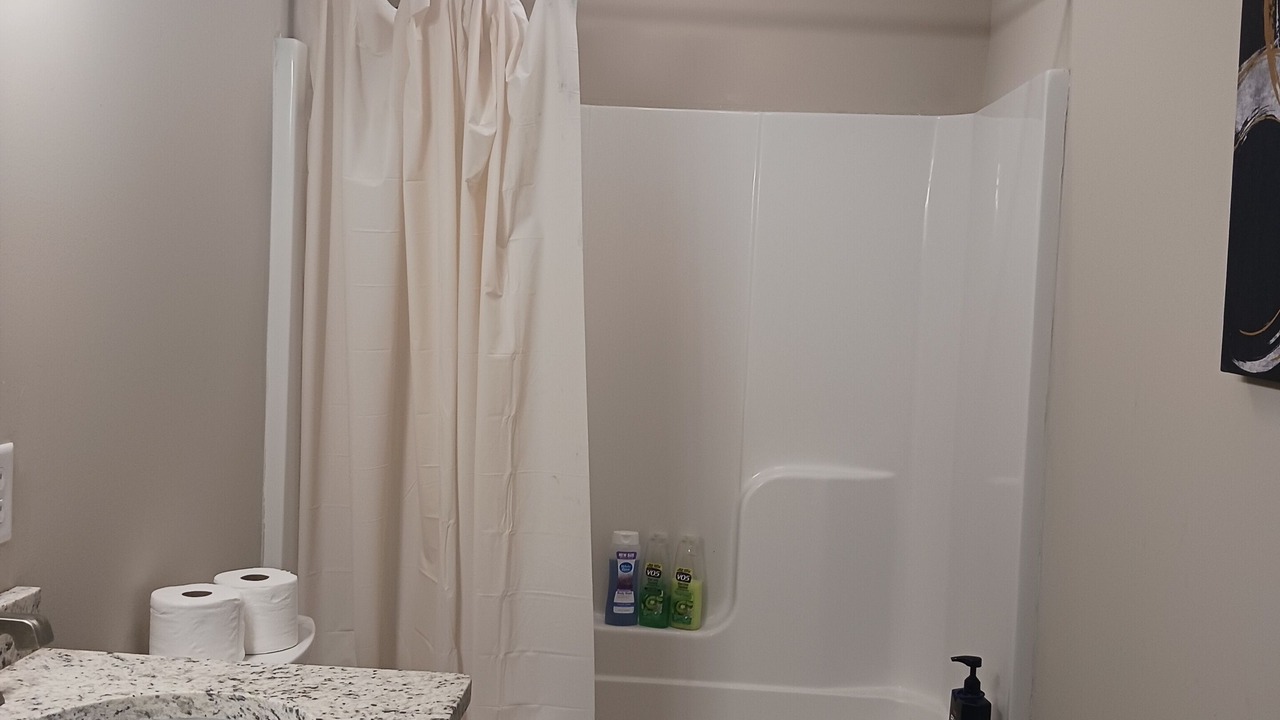 Photo of Bathroom in Bowling Green