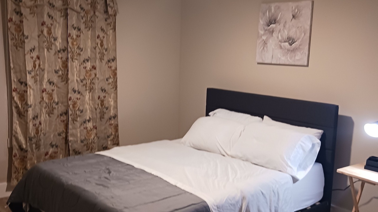 Photo of Bedroom in Bowling Green