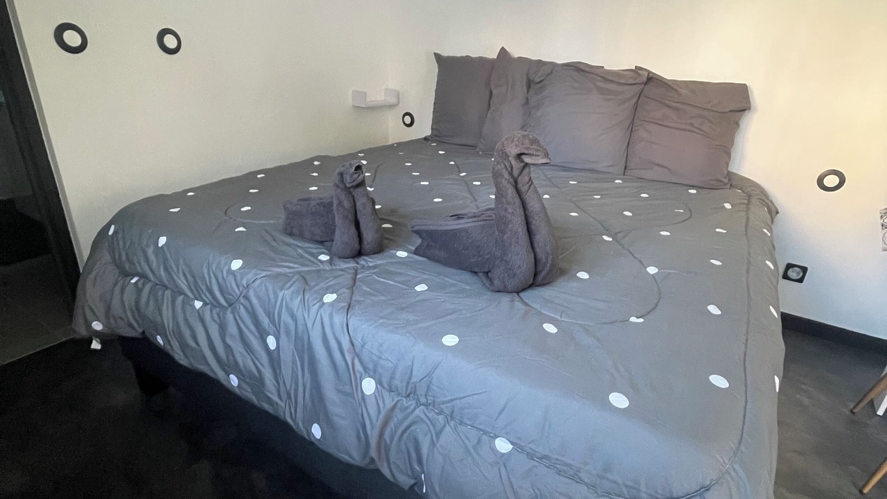 Photo of Bedroom in Les Arnavaux