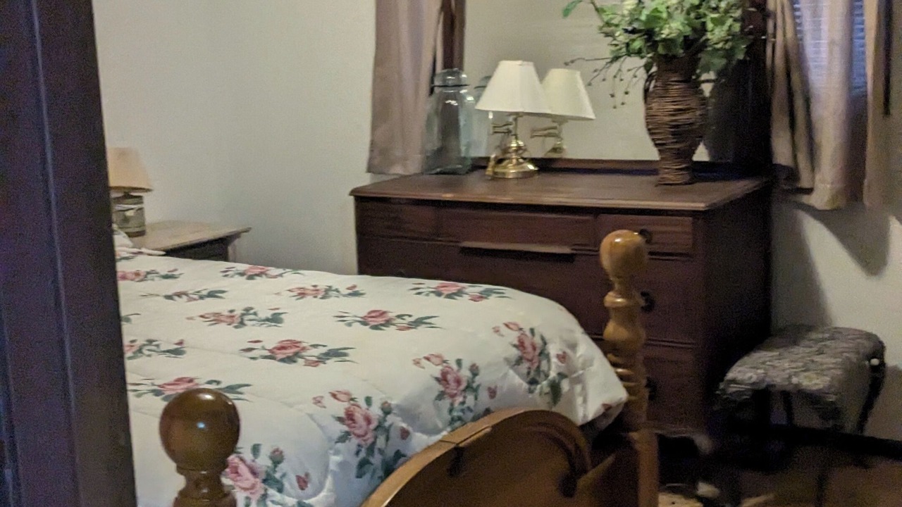 Photo of Bedroom in Hutchinson