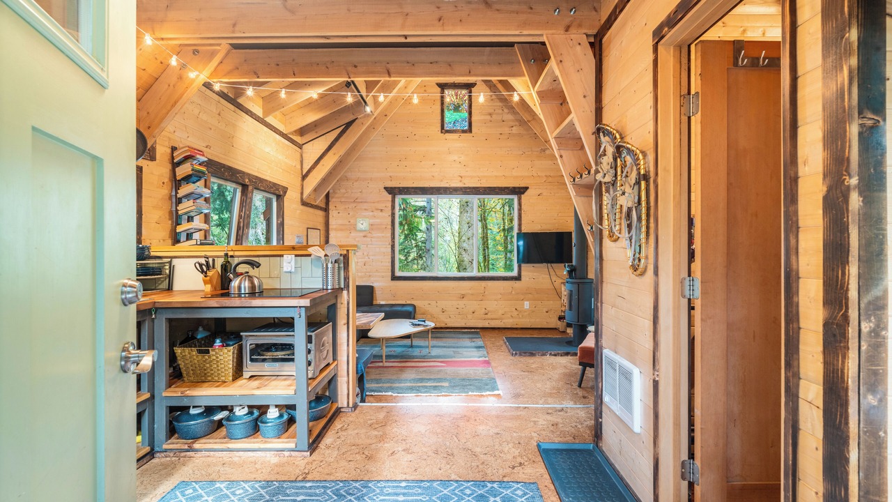 Photo of Others in Gold Bar