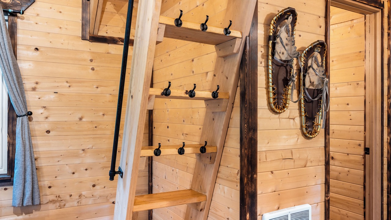 Photo of Others in Gold Bar