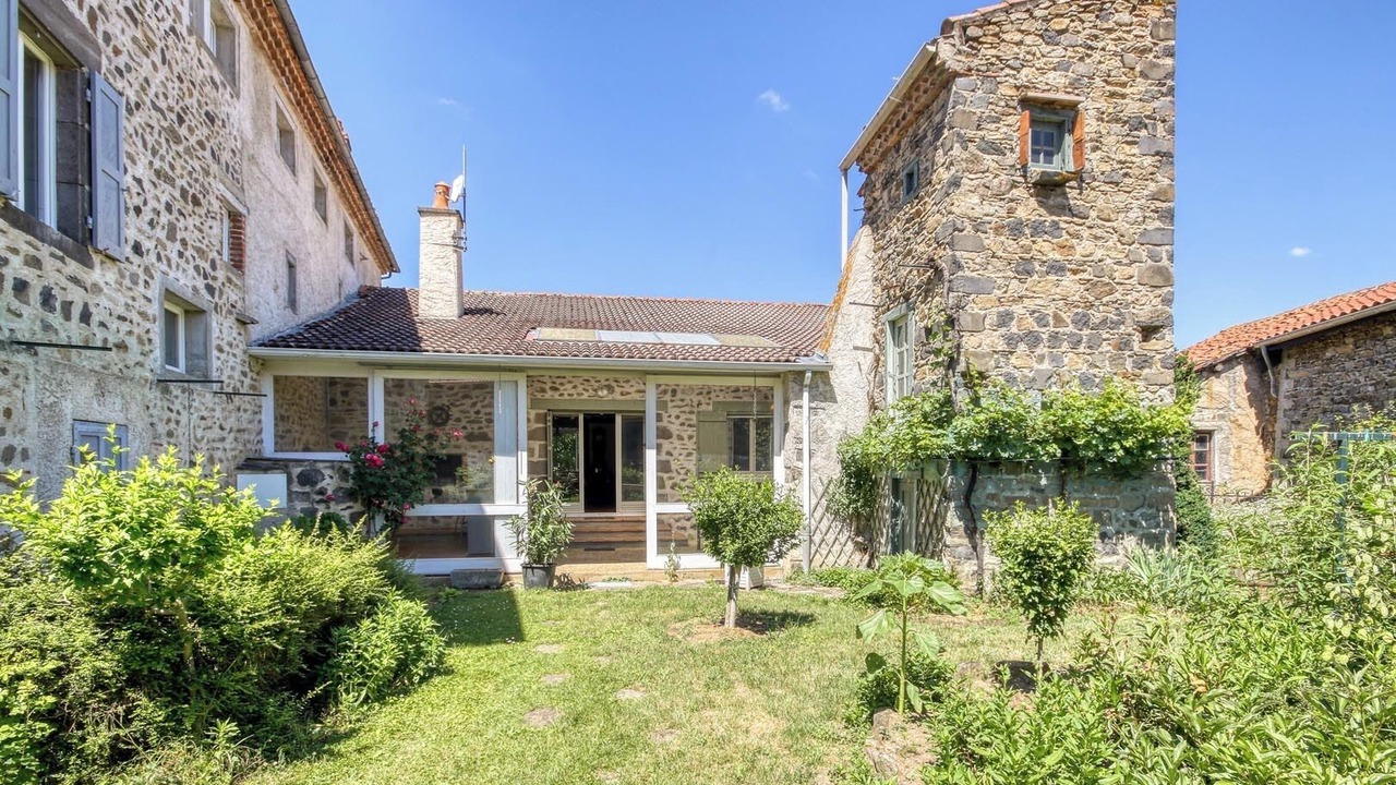 Photo of Outdoor in Villeneuve-dʼAllier