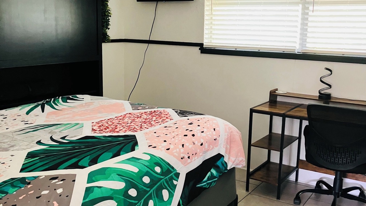 Photo of Bedroom in South Side