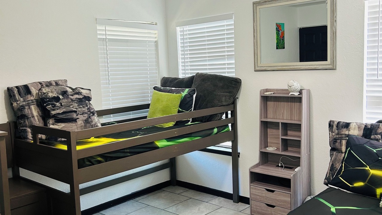 Photo of Bedroom in South Side