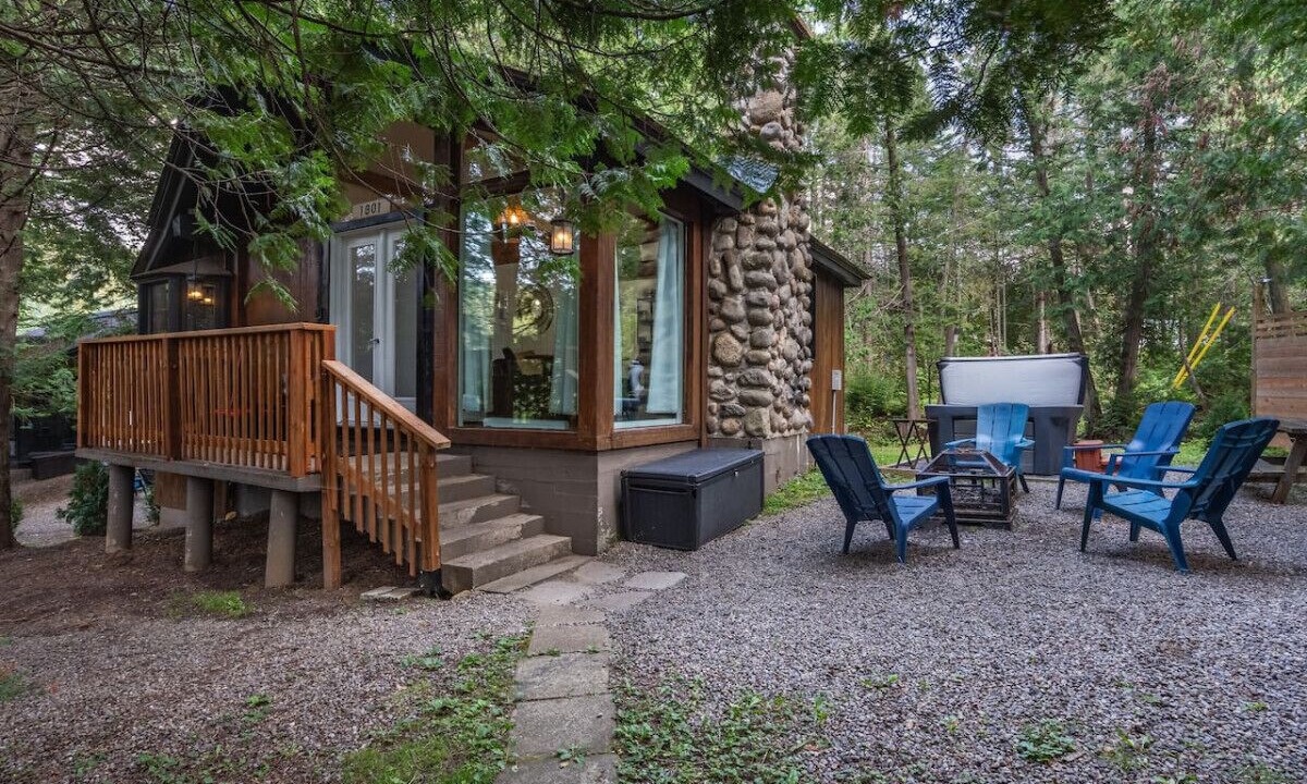 Photo of Patio Balcony in Sainte-Lucie-des-Laurentides
