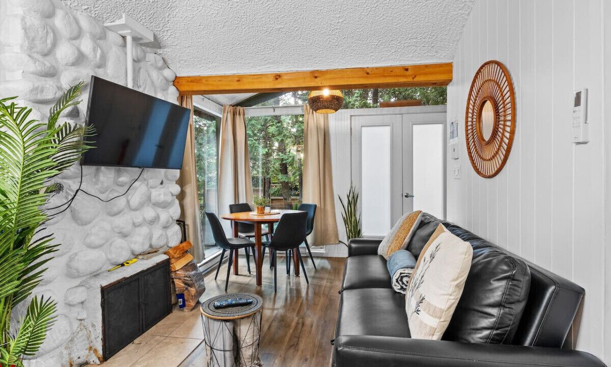 Photo of Livingroom in Sainte-Lucie-des-Laurentides