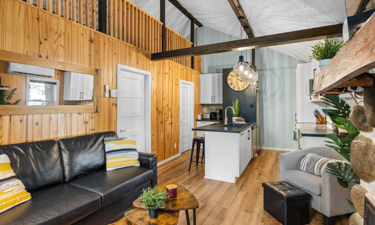Photo of Livingroom in Sainte-Lucie-des-Laurentides