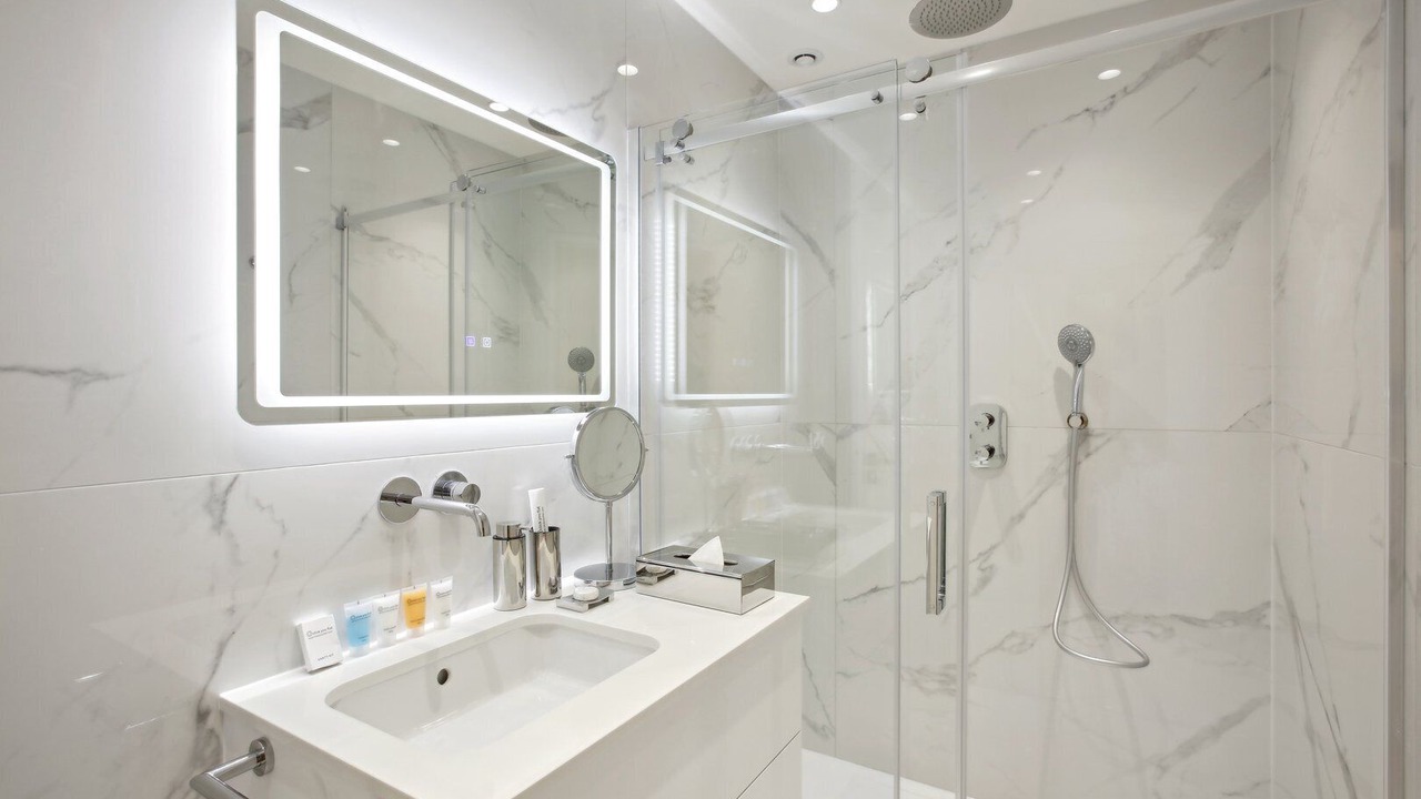 Photo of Bathroom in Quartier de la Porte-Saint-Denis