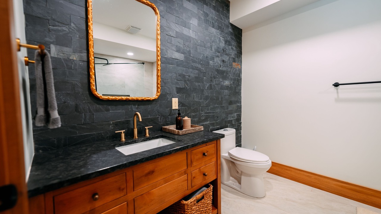 Photo of Bathroom in Logan