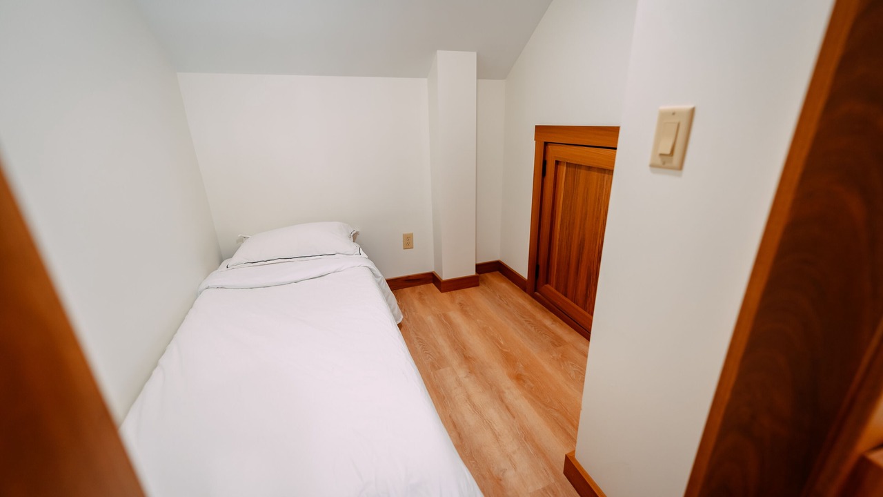 Photo of Bedroom in Logan