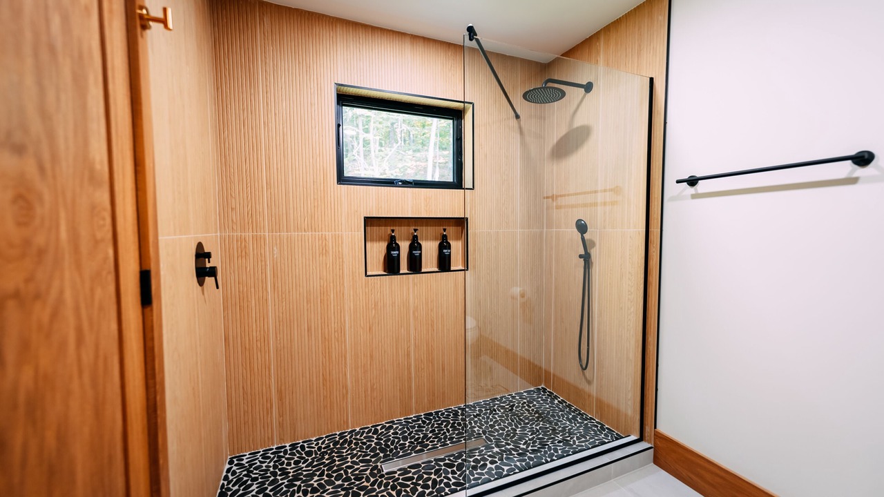 Photo of Bathroom in Logan