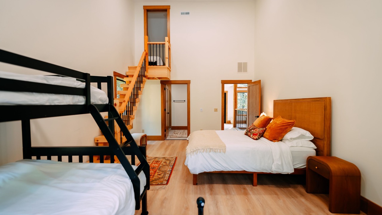 Photo of Bedroom in Logan