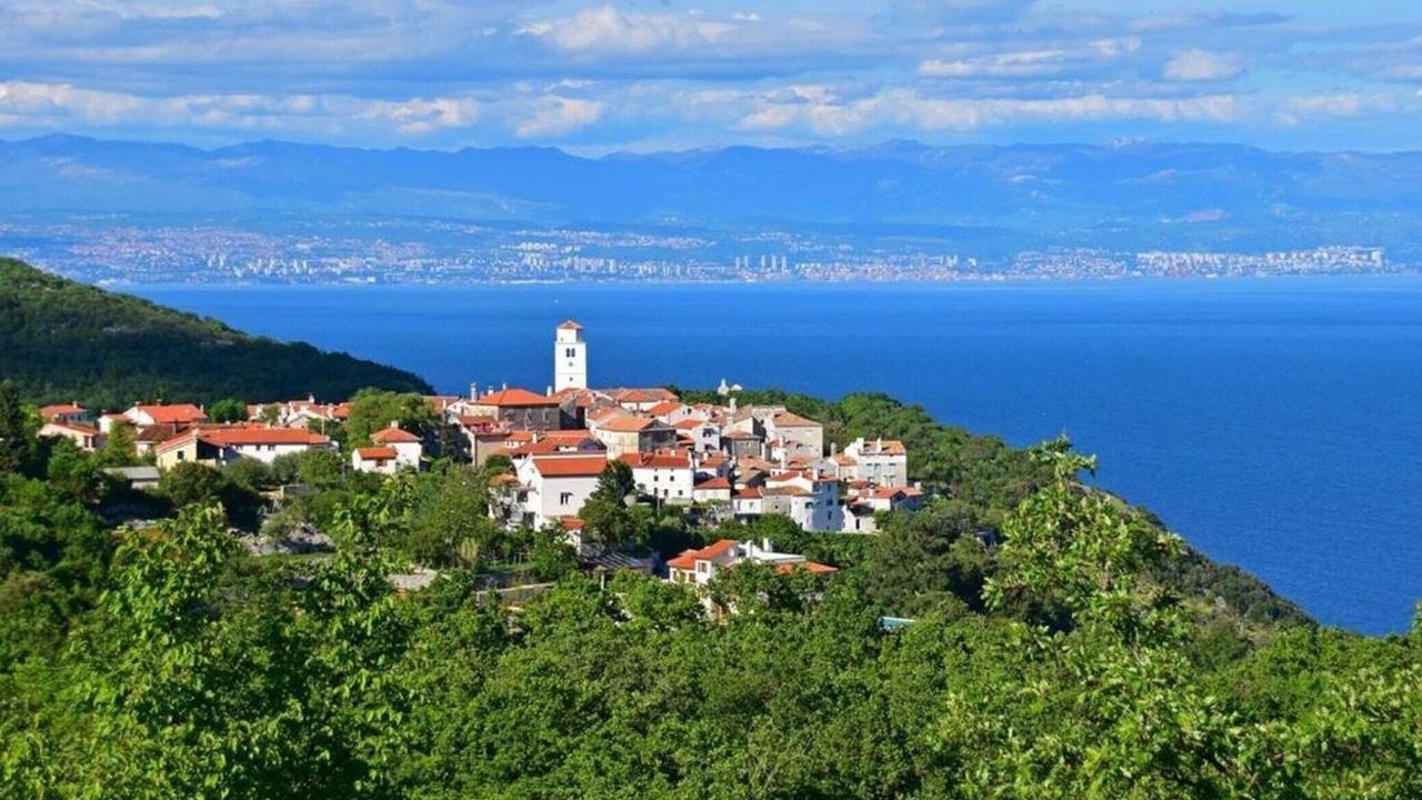 Photo of Outdoor in Martina