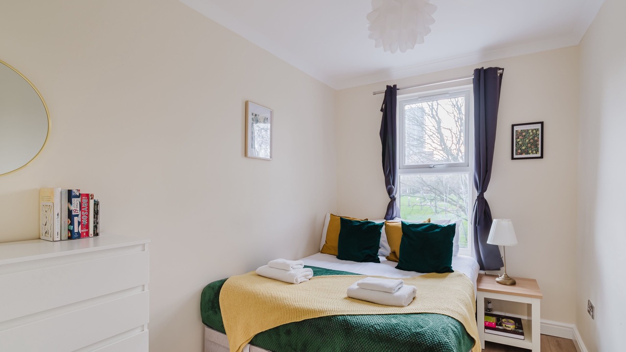 Photo of Bedroom in Plaistow