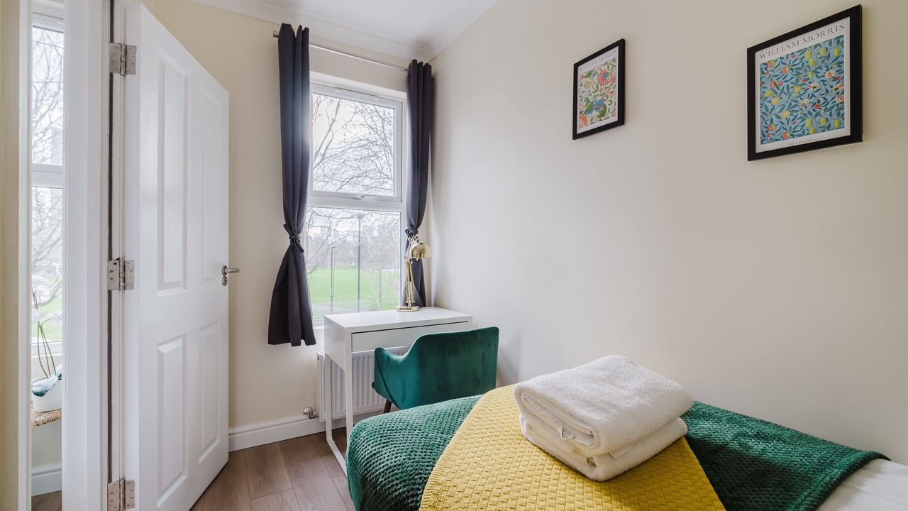 Photo of Bedroom in Plaistow