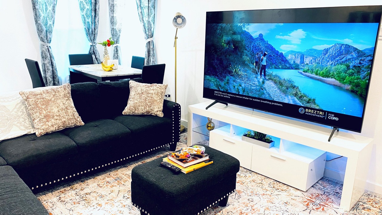 Photo of Livingroom in Northside
