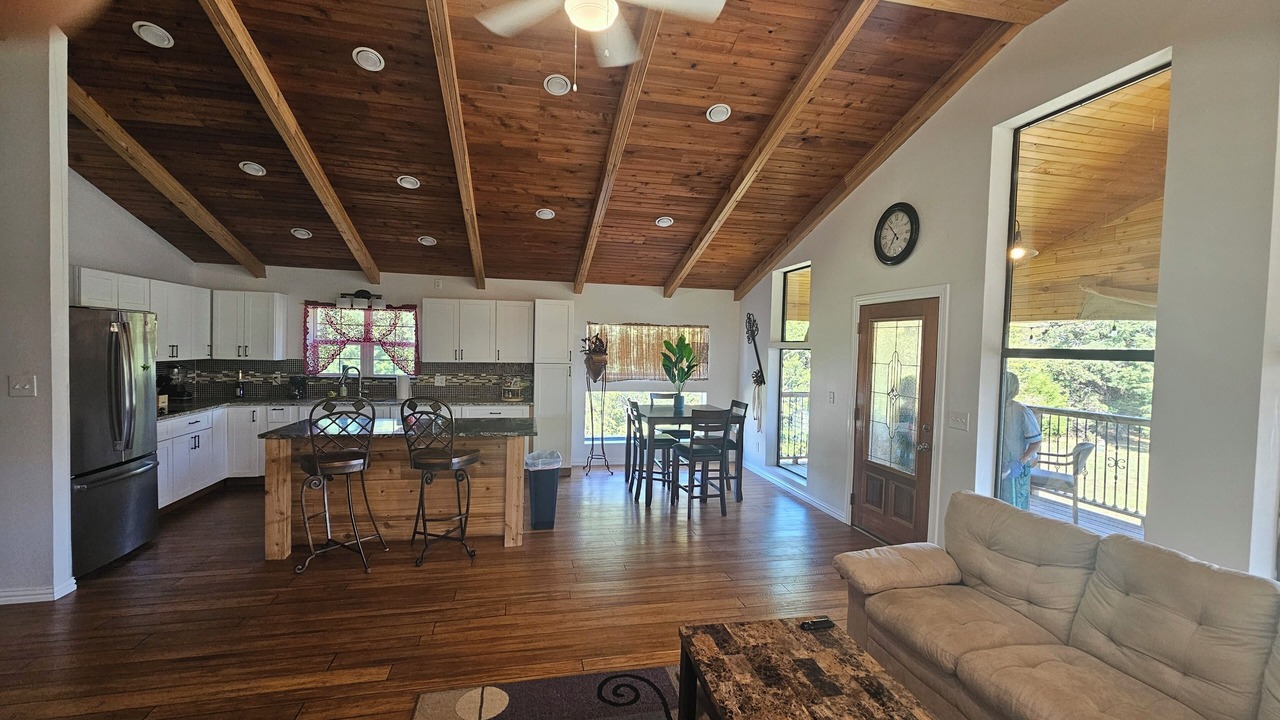 Photo of Livingroom in Canton