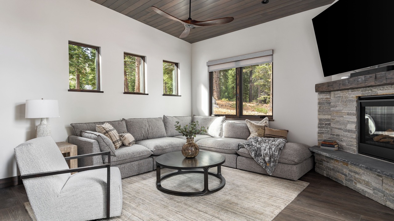 Photo of Livingroom in Ponderosa Palisades