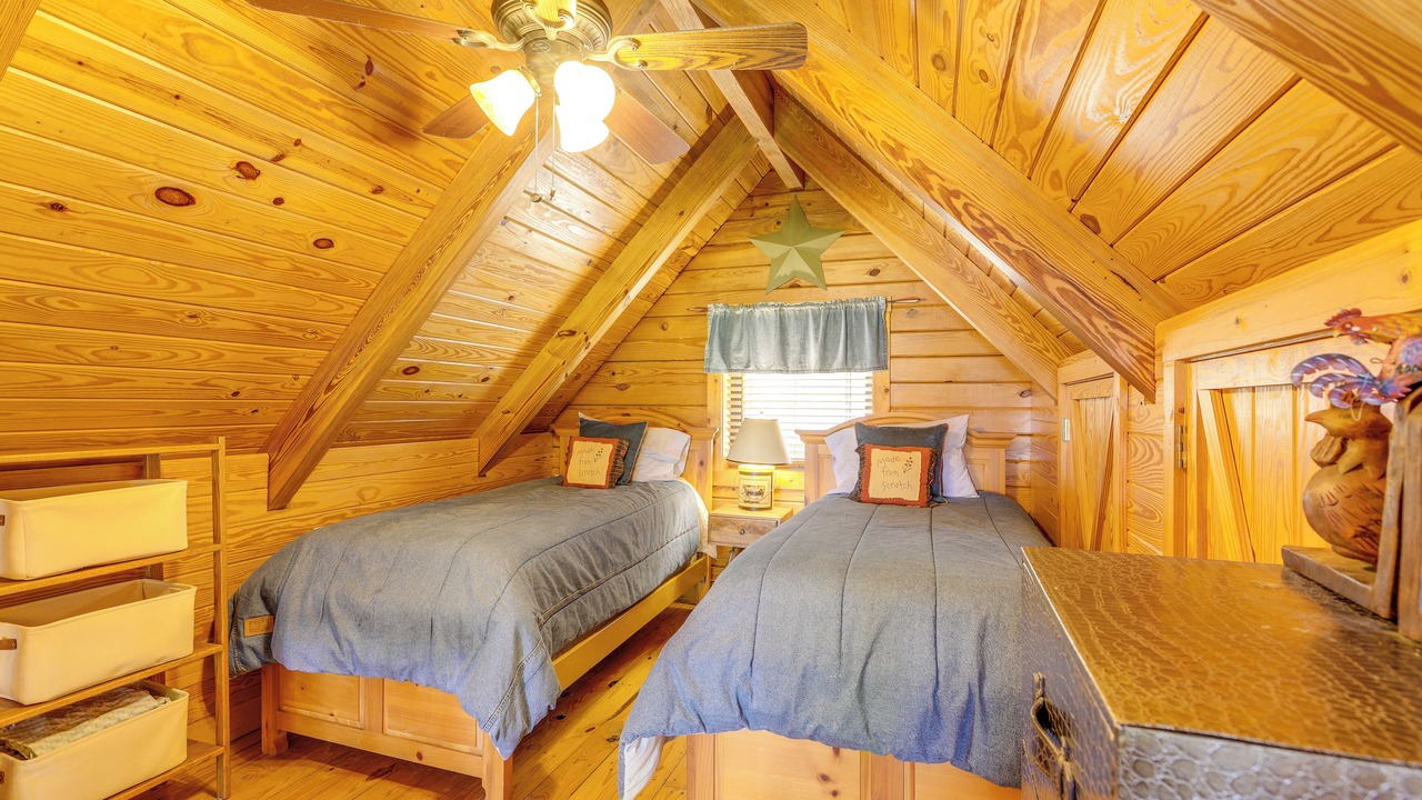 Photo of Bedroom in Okeechobee