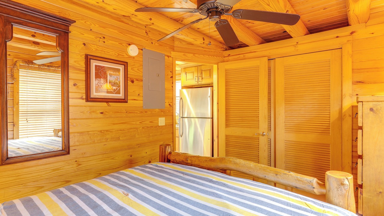 Photo of Bedroom in Okeechobee
