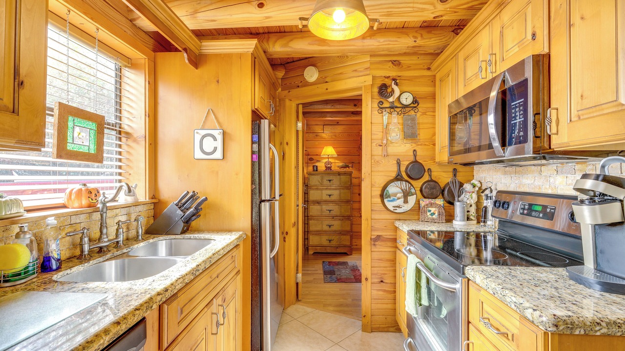 Photo of Kitchen in Okeechobee