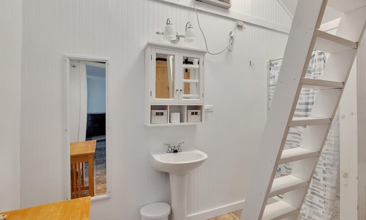 Photo of Bathroom in Warren County
