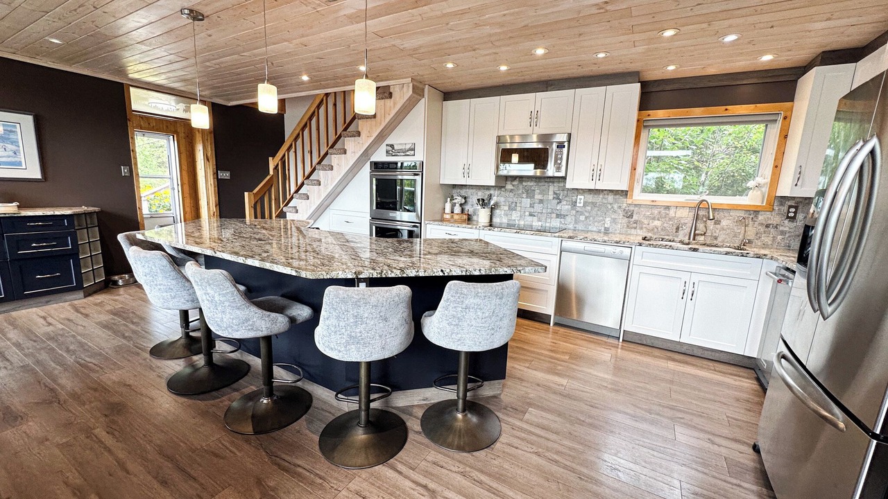 Photo of Kitchen in Falcon Lake