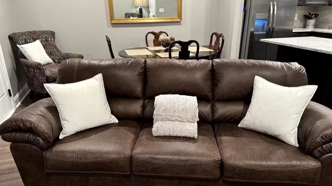 Photo of Livingroom in Clarksville