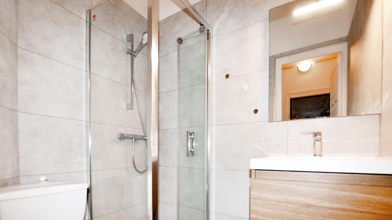 Photo of Bathroom in Clodion-Torcatis