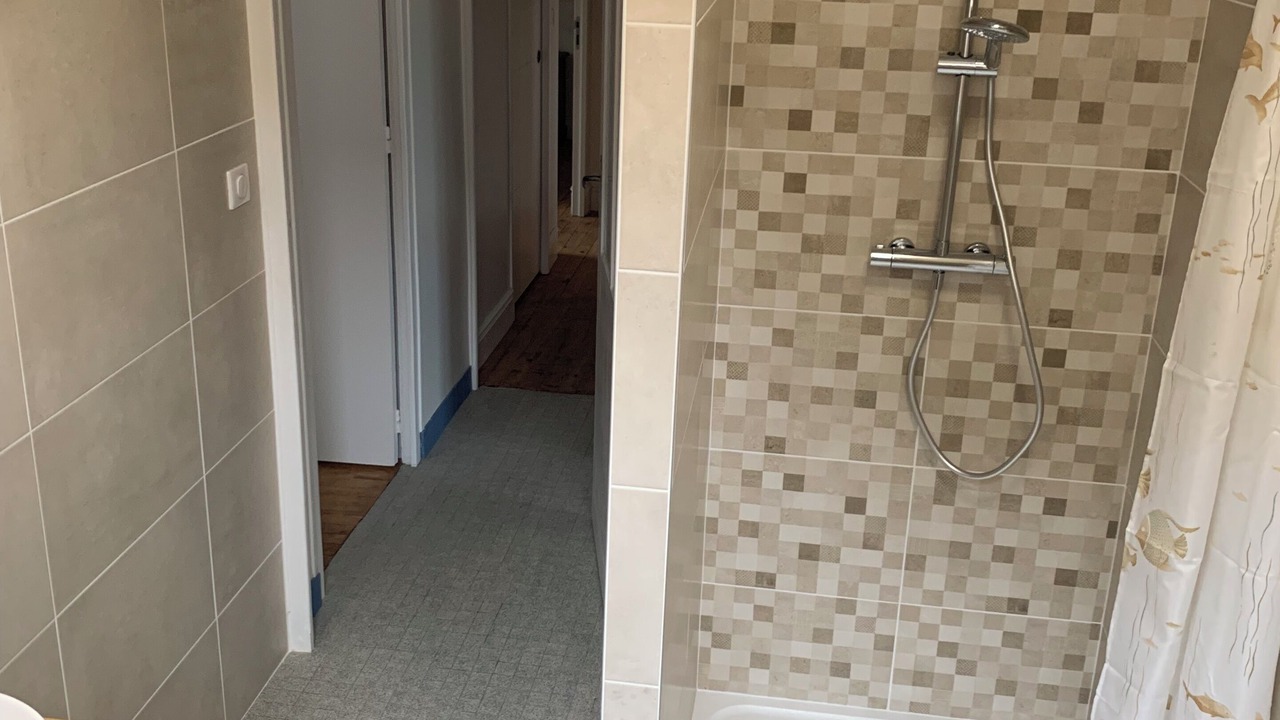 Photo of Bathroom in Bagat-en-Quercy