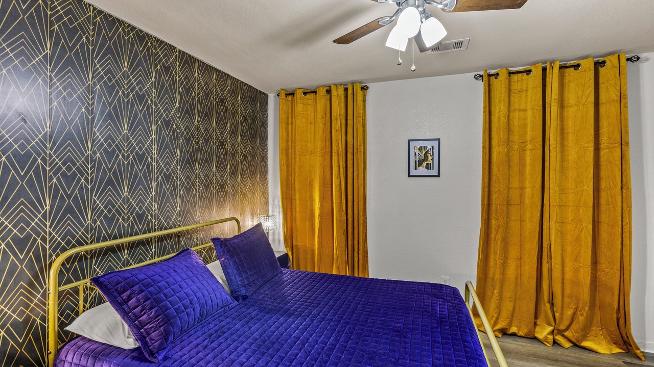 Photo of Bedroom in Northeast Houston