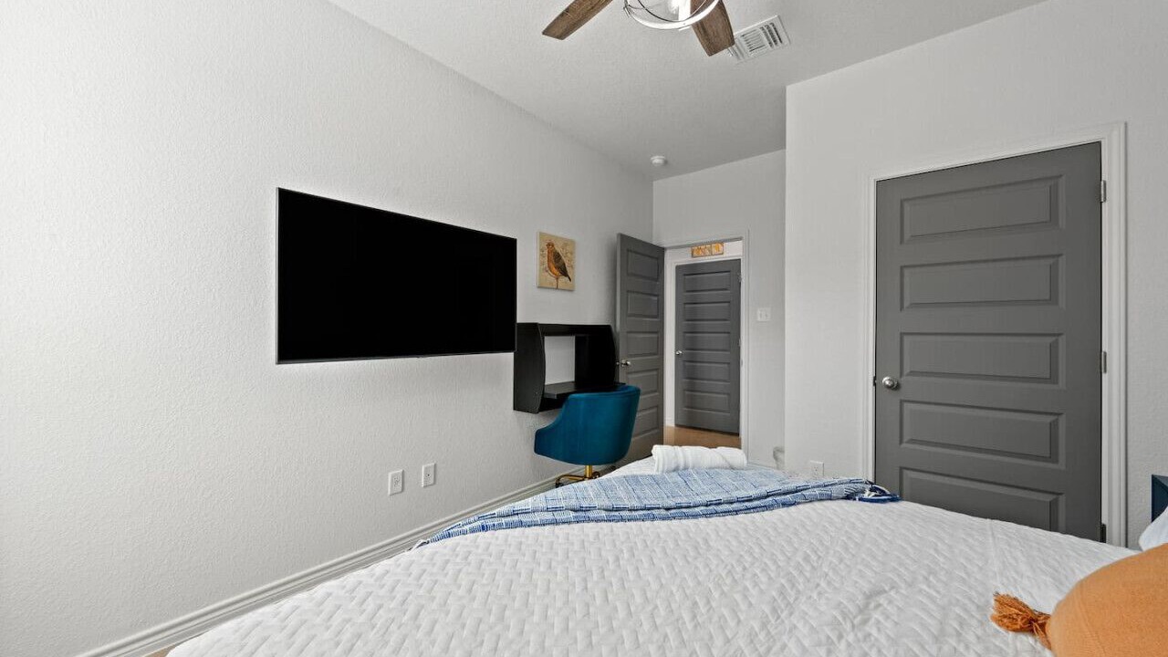 Photo of Bedroom in Temple