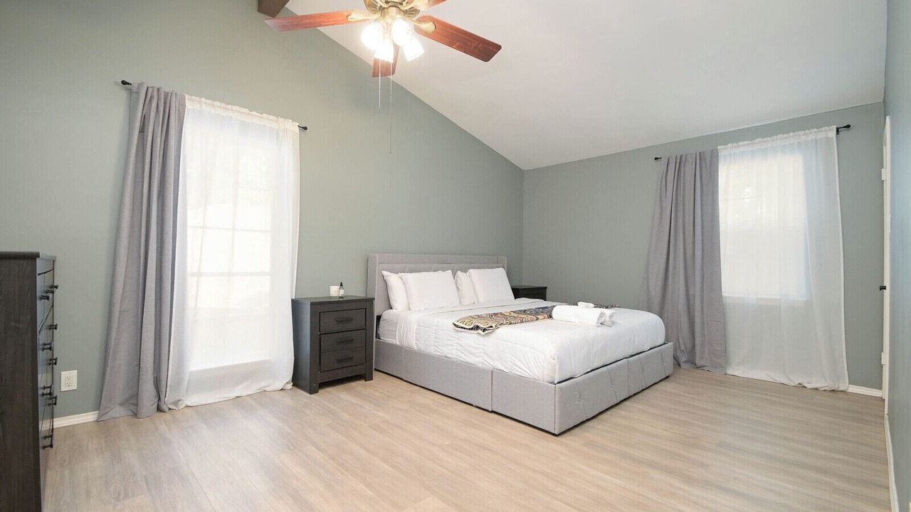 Photo of Bedroom in North San Antonio - SAT