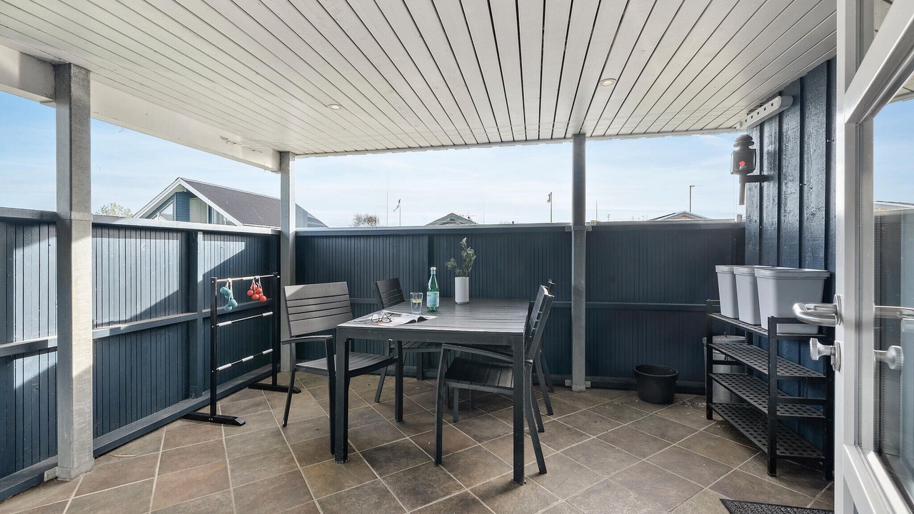 Photo of Others in Mesinge