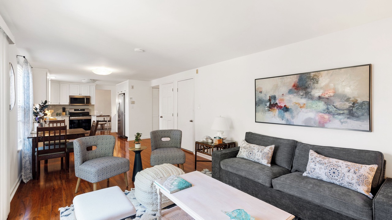 Photo of Livingroom in McAlpine