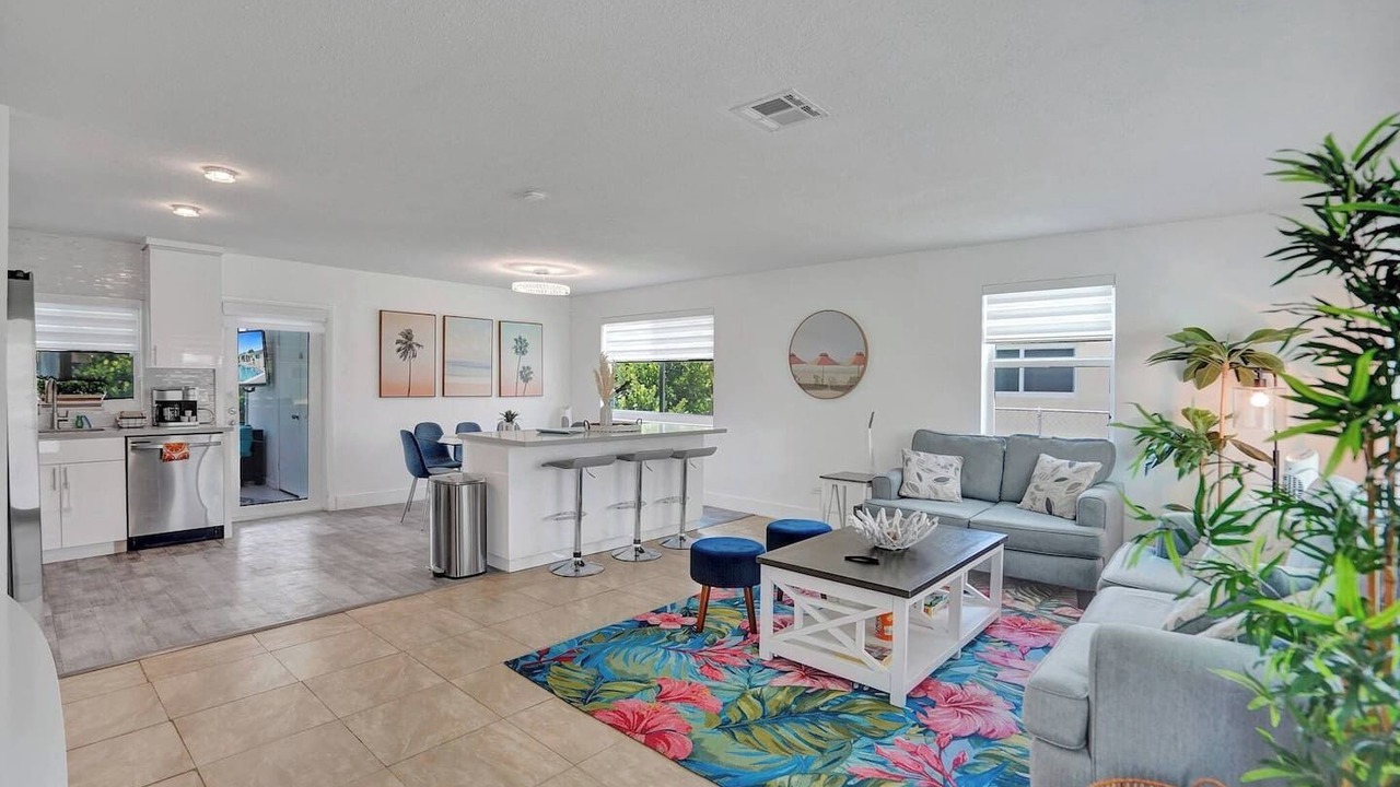 Photo of Livingroom in Pembroke Pines