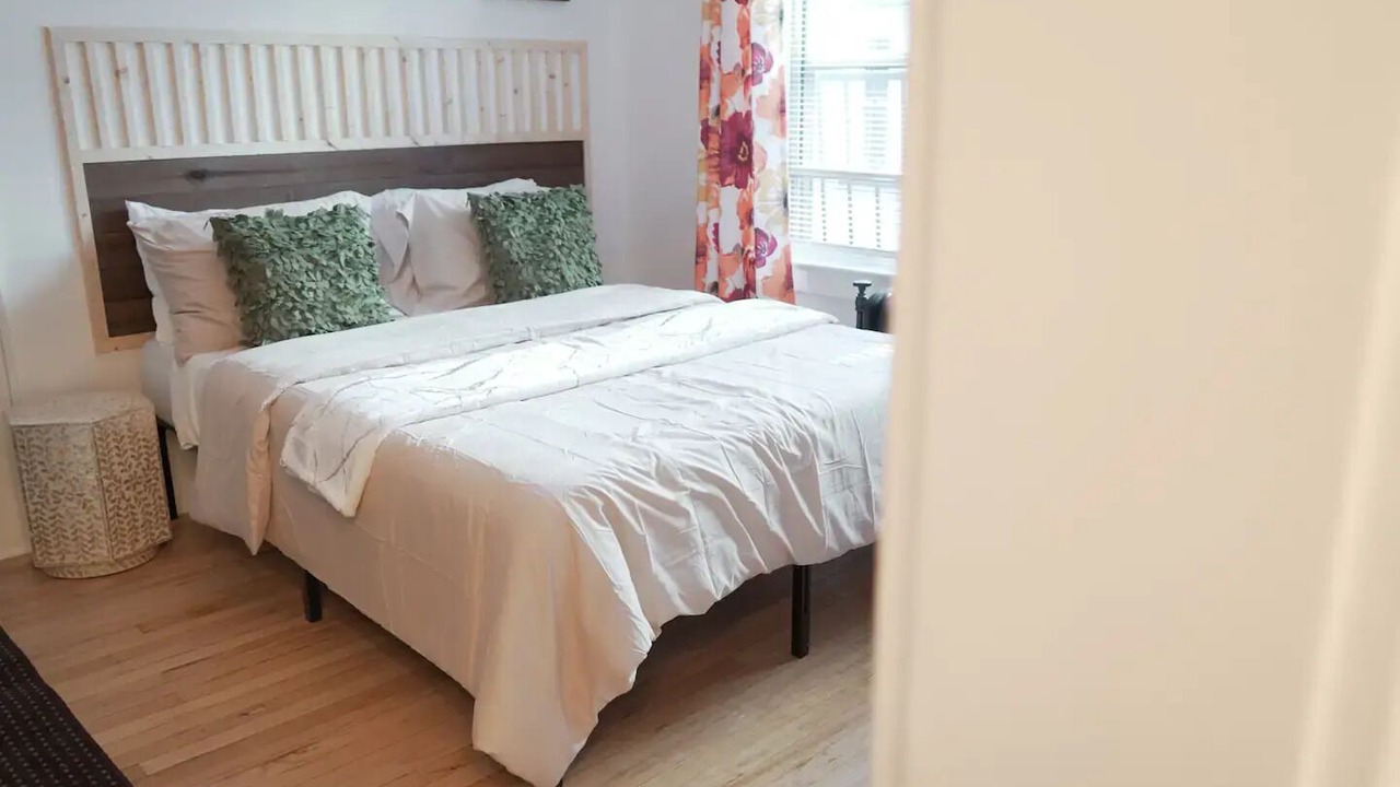 Photo of Bedroom in East Avenue
