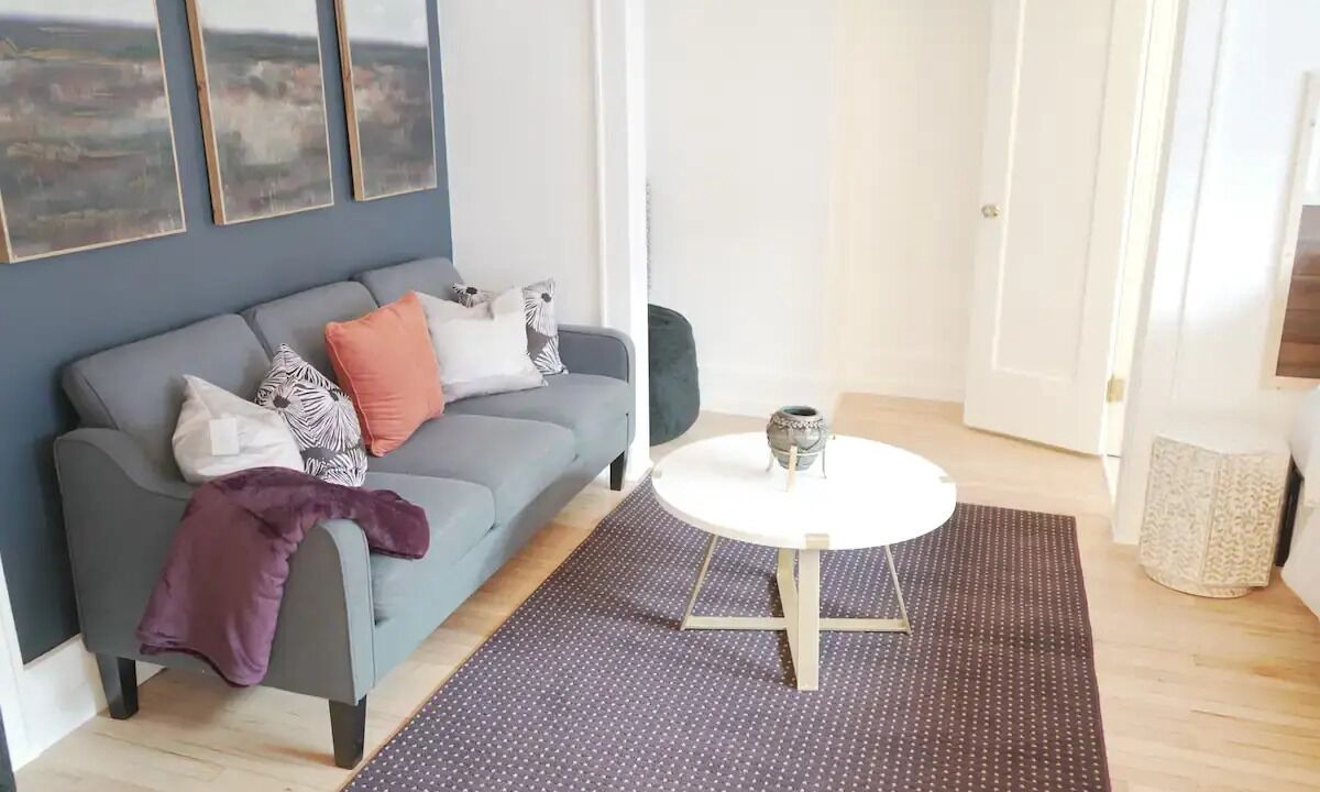 Photo of Livingroom in East Avenue