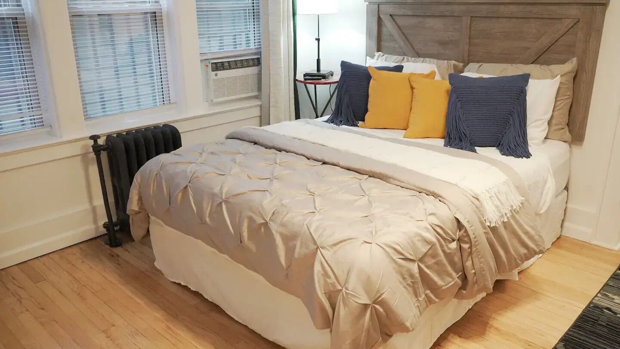 Photo of Bedroom in East Avenue