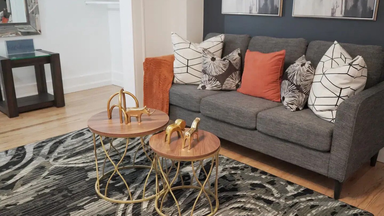Photo of Livingroom in East Avenue